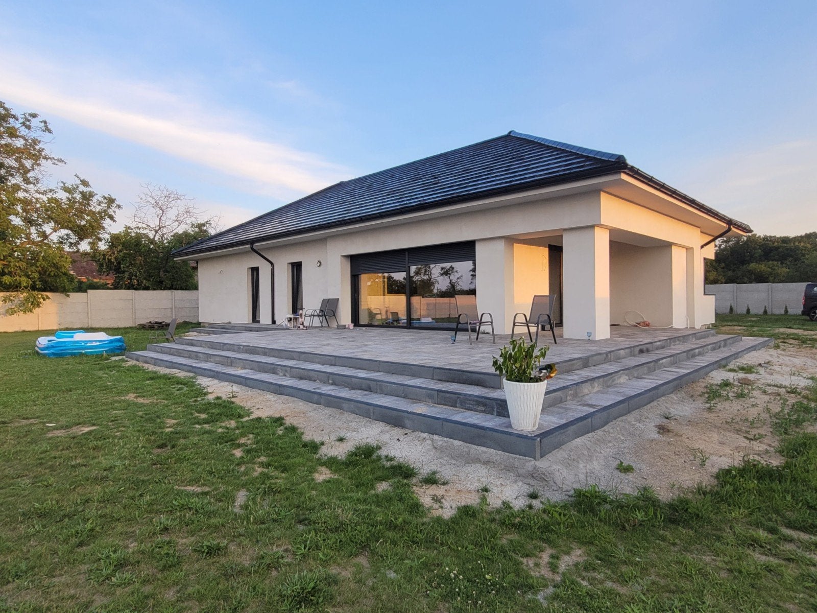House in Poland, Huizen en Kamers, 198 m², Buiten Europa