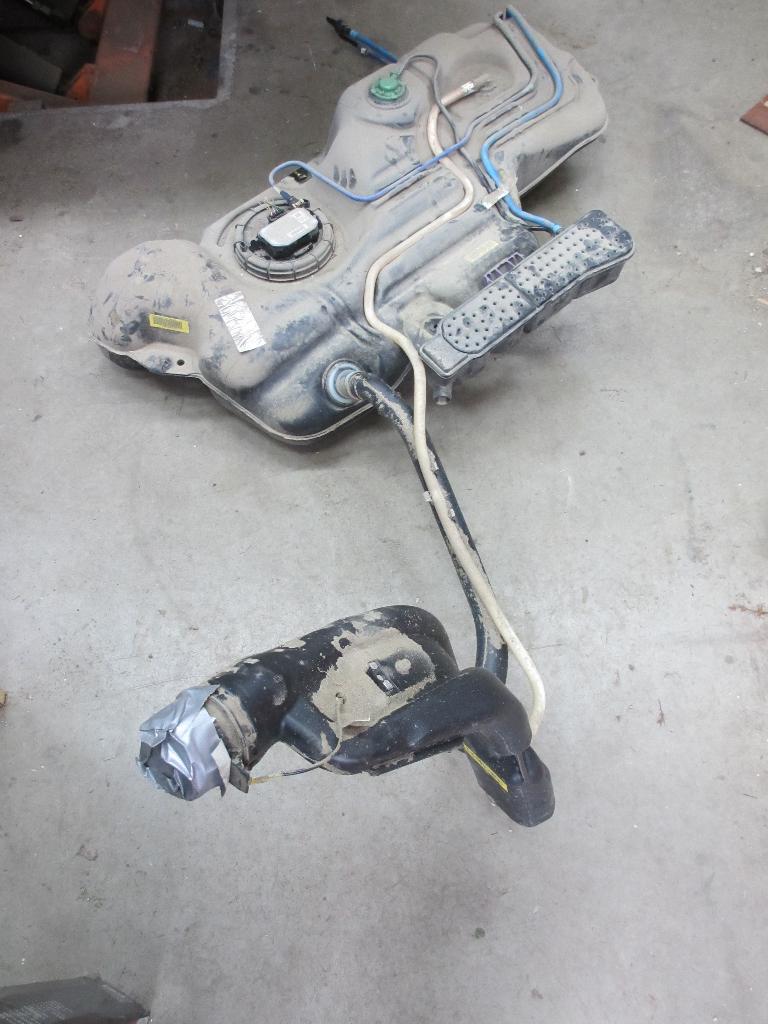 Peugeot 2008II Benzinetank en Benzinepomp, Ophalen, Gebruikt, Peugeot