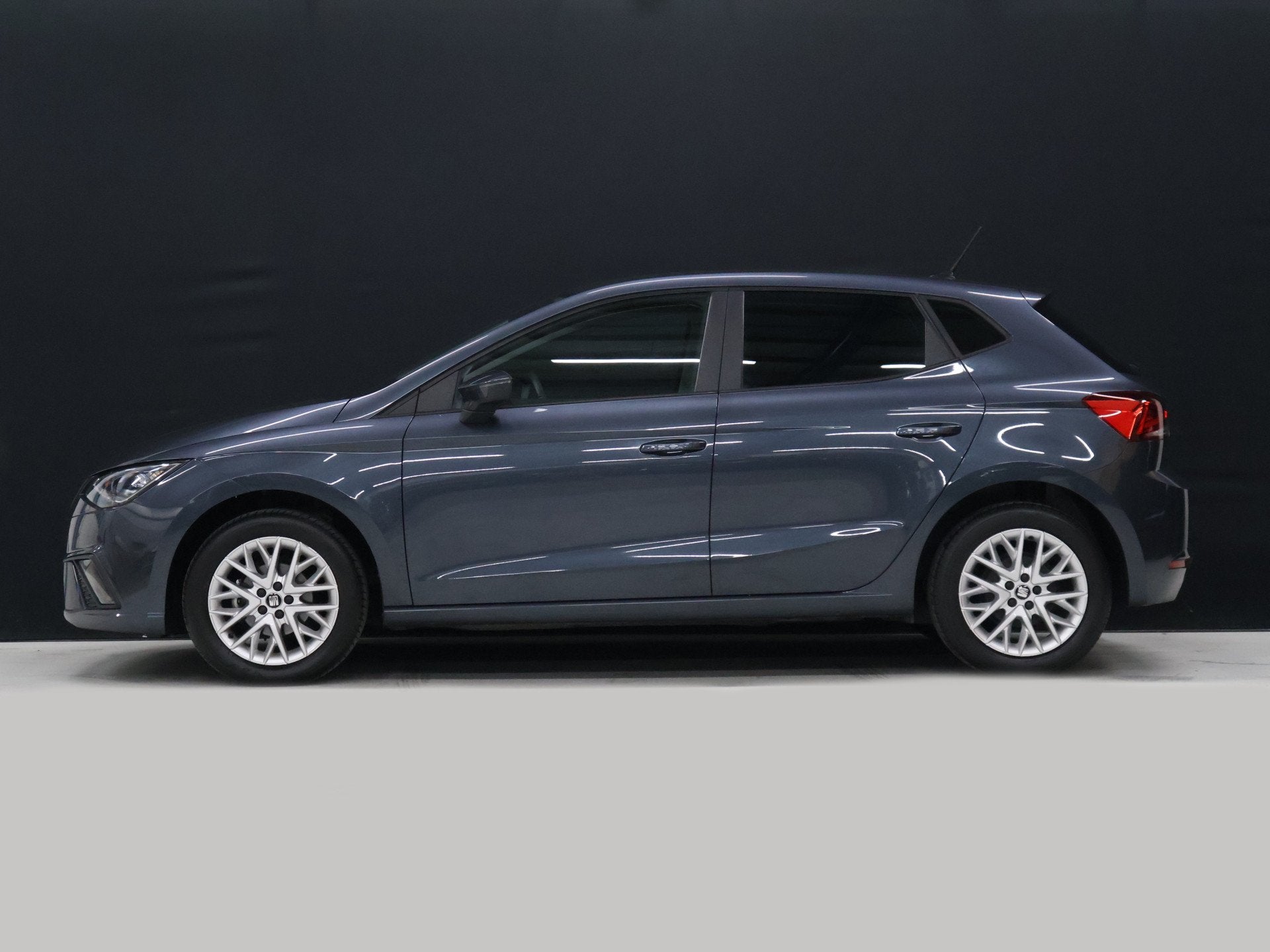 SEAT Ibiza 1.0 TSI Style Business Intense Plus [APPLE CARPLA, Auto's, Voorwielaandrijving, Stof, 1028 kg, Ibiza