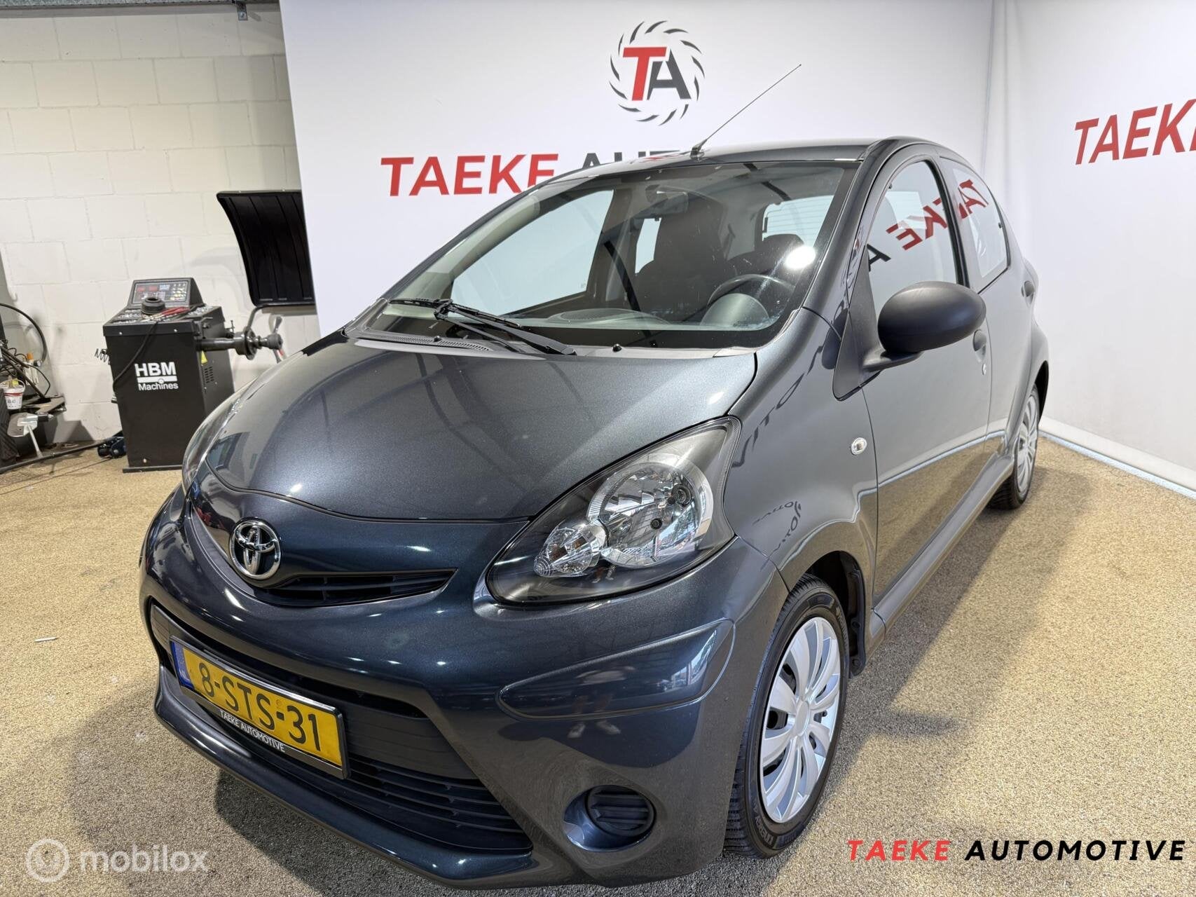 Toyota Aygo 1.0 VVT-i Now AIRCO/5DRD/1EIG/APK/NAP/BEURTJE, Voorwielaandrijving, Euro 5, Stof, Gebruikt