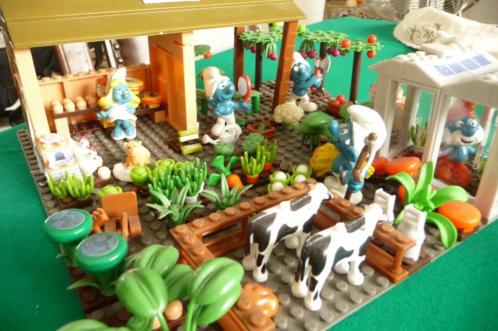 SMURFEN BOERDERIJ WINKEL MET SMURFEN EN LEGO VEEL ATRIBUTEN, Verzenden, Gebruikt, Verschillende Smurfen, Huisje of Attribuut