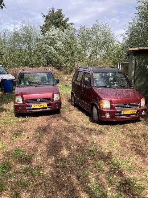 Suzuki Wagon R+ 1.2 AUT 1999 Rood Loop of sloop 2 x, Stof, 4 cilinders, Grijs, Particulier