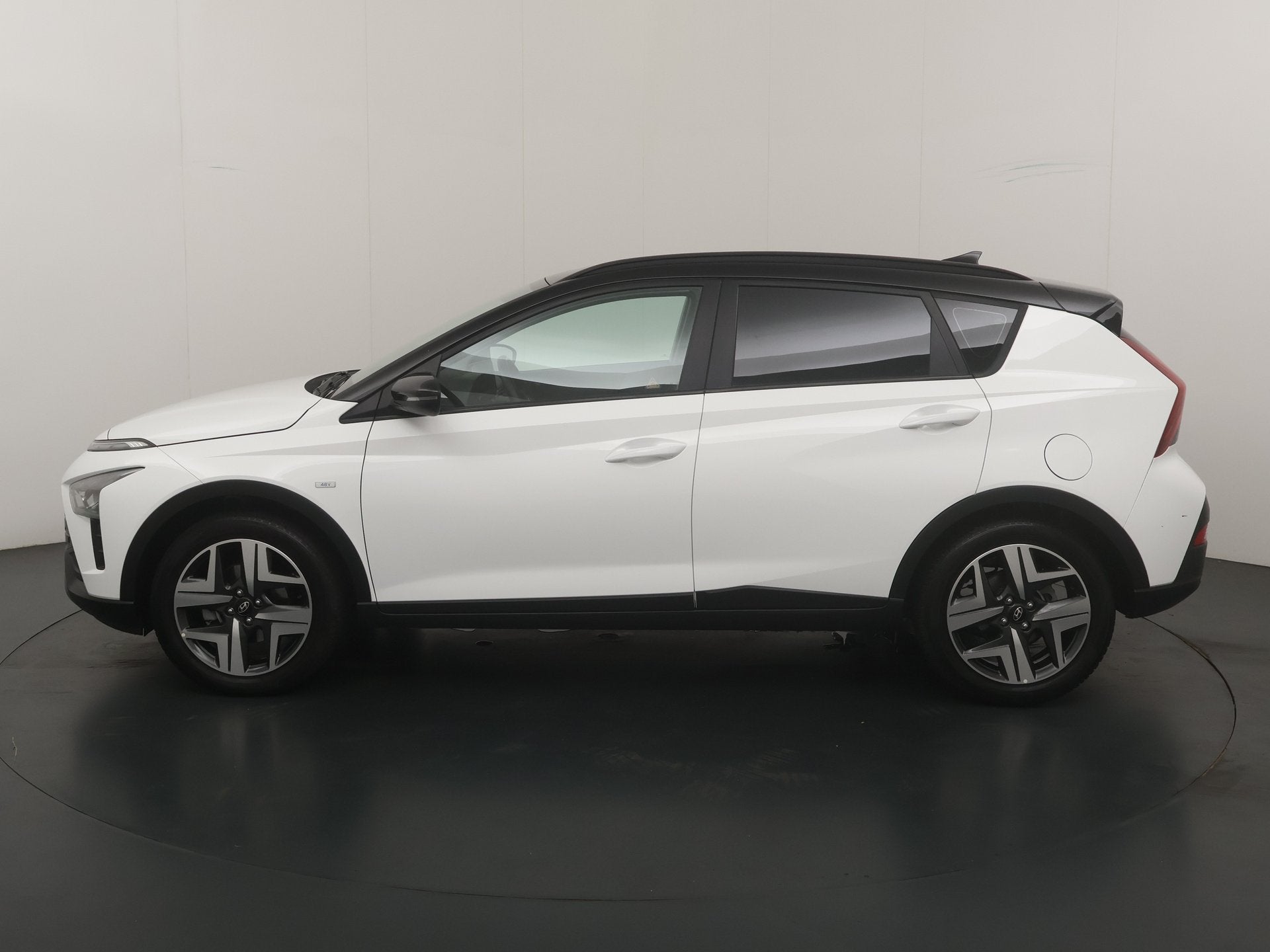 Hyundai Bayon 100PK T-GDI Comfort Smart | Trekhaak | Automaa, Gebruikt, Bedrijf, 19 km/l, Hybride Elektrisch/Benzine
