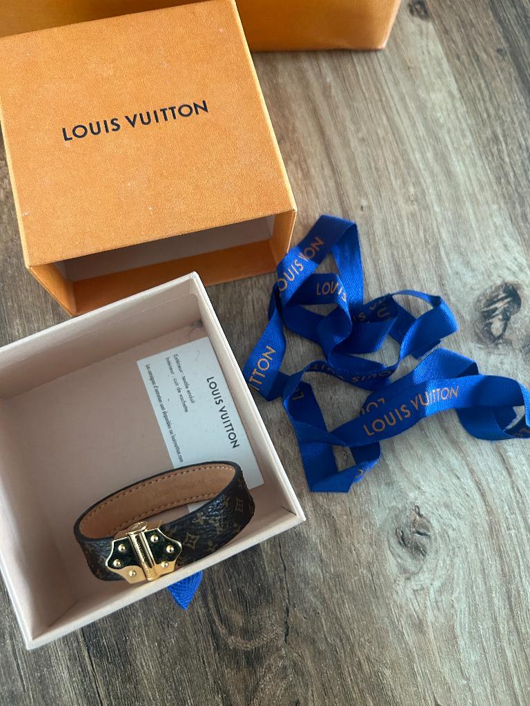 Louis vuitton Nano Monogram Bracelet, Ophalen of Verzenden, Zo goed als nieuw, Bruin, Leer