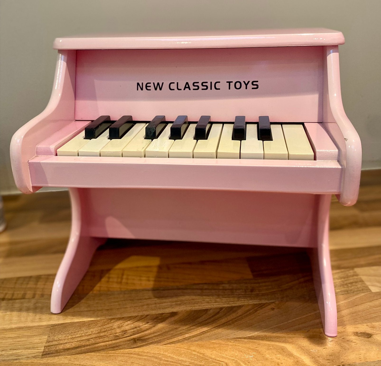 Houten speelgoed piano van het merk New Classic Toys, Ophalen of Verzenden, Gebruikt, Ontdekken, Met geluid