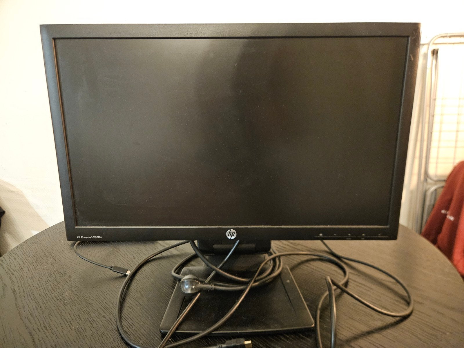 HP Compaq LA2306x monitor met kabels en accessoires, Ophalen of Verzenden