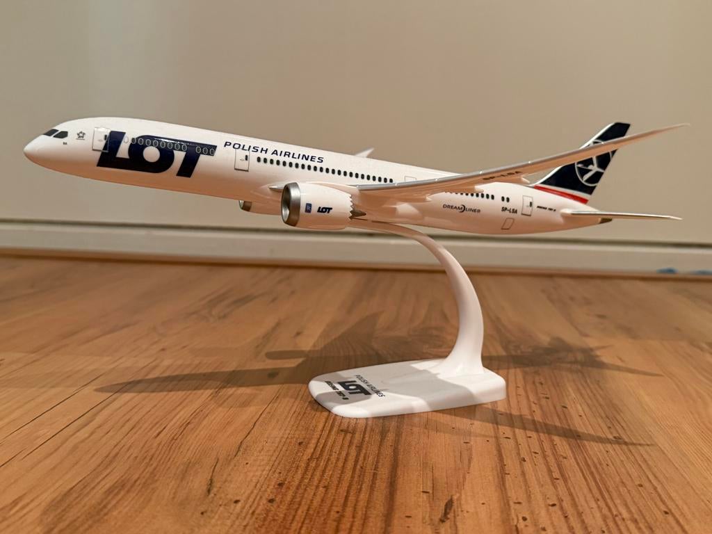 LOT Polish Airlines Boeing 787 Dreamliner schaalmodel, Ophalen of Verzenden, Zo goed als nieuw, Schaalmodel