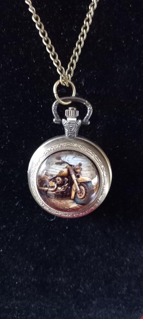 Mooi nieuw zakhorloge aan lange ketting met motorafbeelding, Ophalen of Verzenden