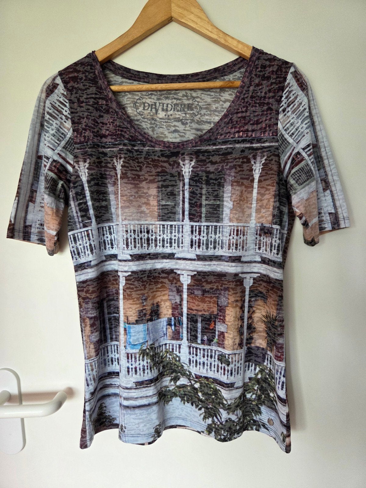 Dividere T-shirt met prachtige print, maat L, Kleding | Dames, Dividere, Ophalen of Verzenden, Zo goed als nieuw, Korte mouw