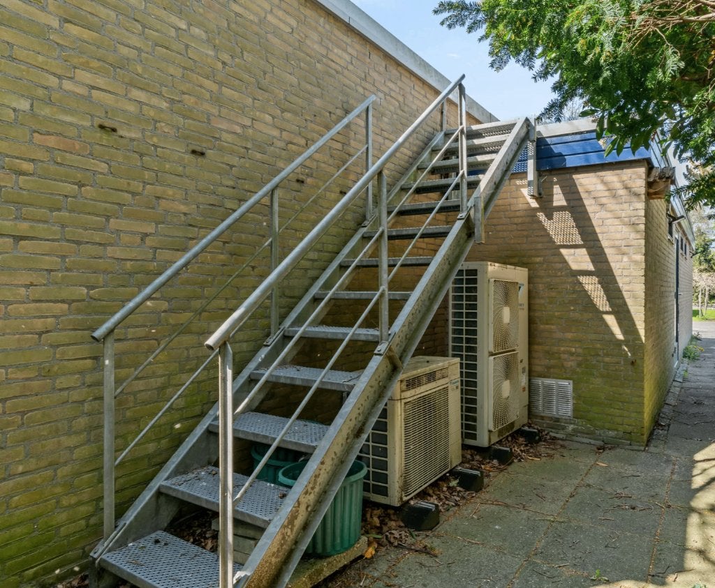 2 gegalvaniseerde stalen buitentrappen / daktrappen, Doe-het-zelf en Verbouw, Ophalen, Gebruikt, Trap, 2 tot 4 meter