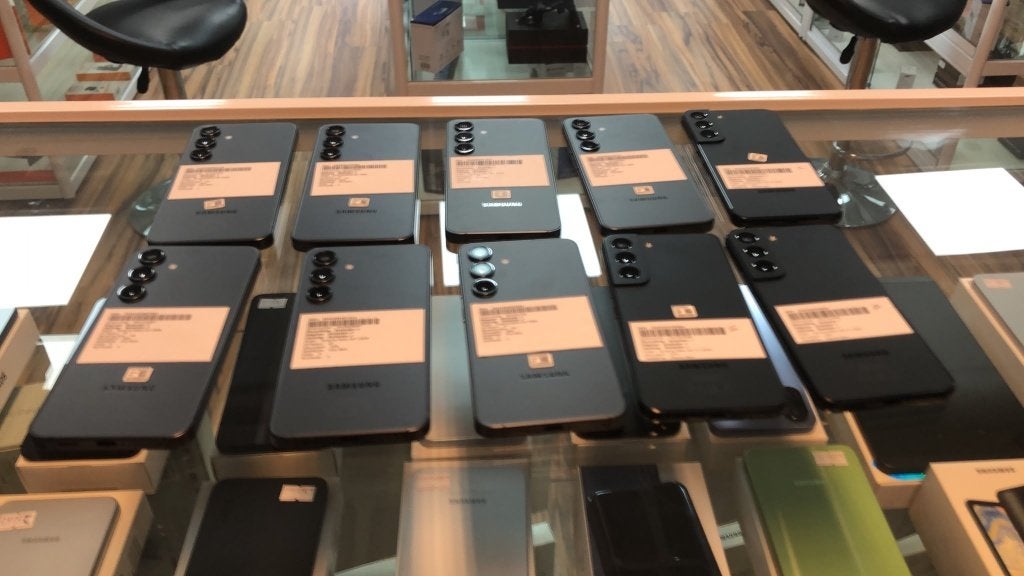 iphone 16 / iphone 17 / iphone 16 pro / iphone 14 pro / 12, Ophalen, Zo goed als nieuw, Overige typen