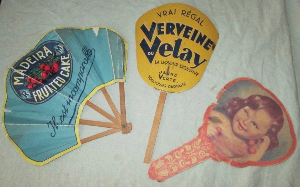 3 oude reclame waaiers, Antiek en Kunst, Antiek | Kleding en Accessoires, Ophalen of Verzenden