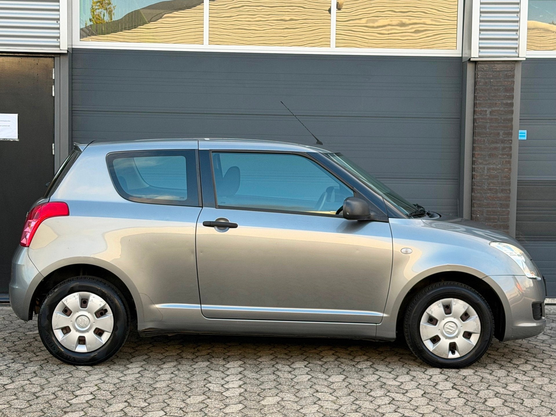 Suzuki Swift 1.3 Base 68323km NAP EERSTE EIGENAAR, Auto's, Gebruikt, 400 kg, Swift, Origineel Nederlands