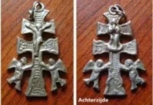 Hanger met Christelijke Symbolen., Verzenden, Zo goed als nieuw, Zilver, Overige materialen