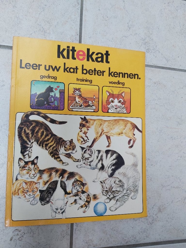 Kitekat "leer uw kat beter kennen", Ophalen of Verzenden, Gelezen, Katten