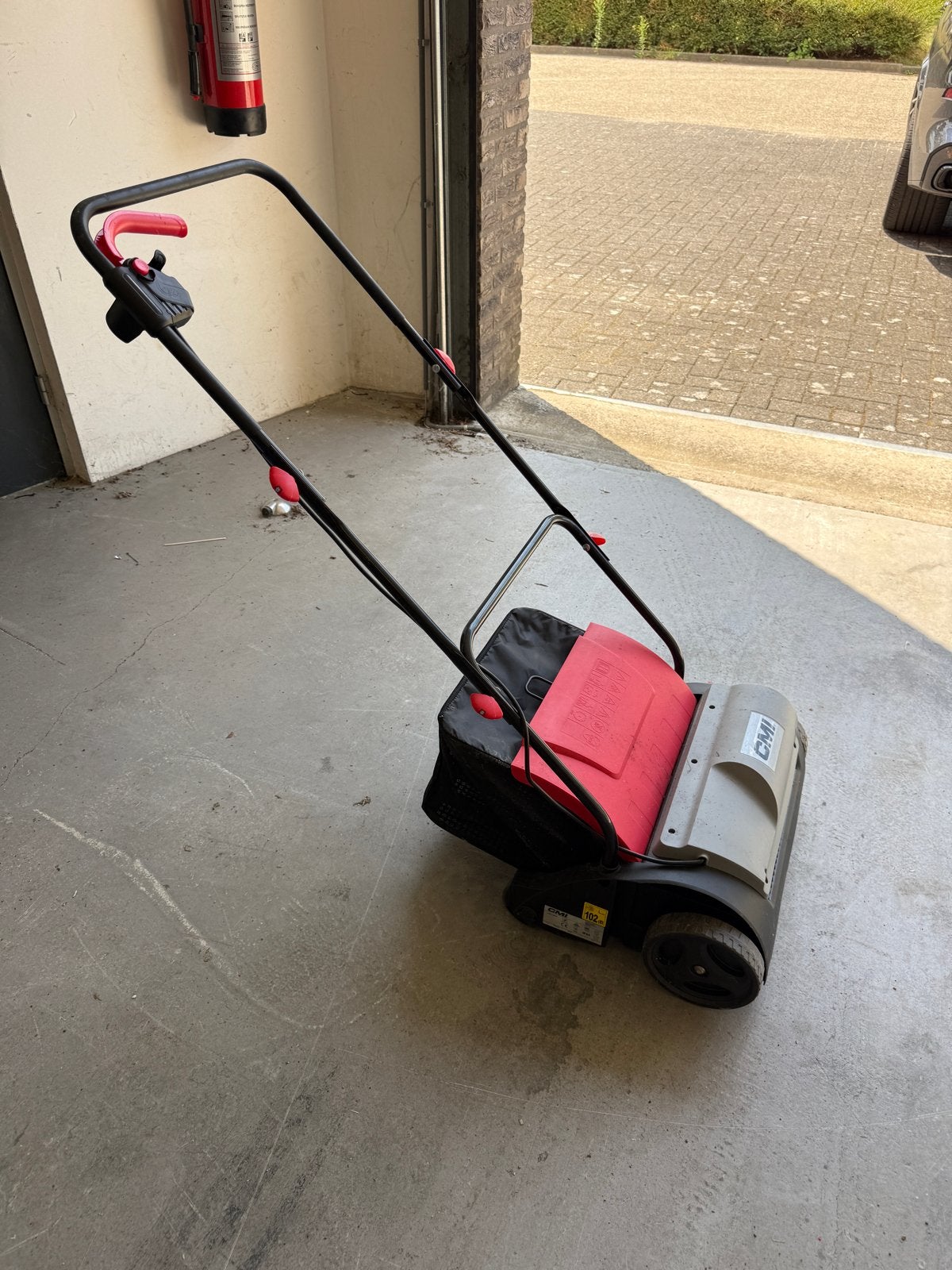 CMI C-EVL-1200/30 Elektrische Verticuteermachine, Ophalen, Gebruikt, 30 t/m 39 cm, Elektrische grasmaaier