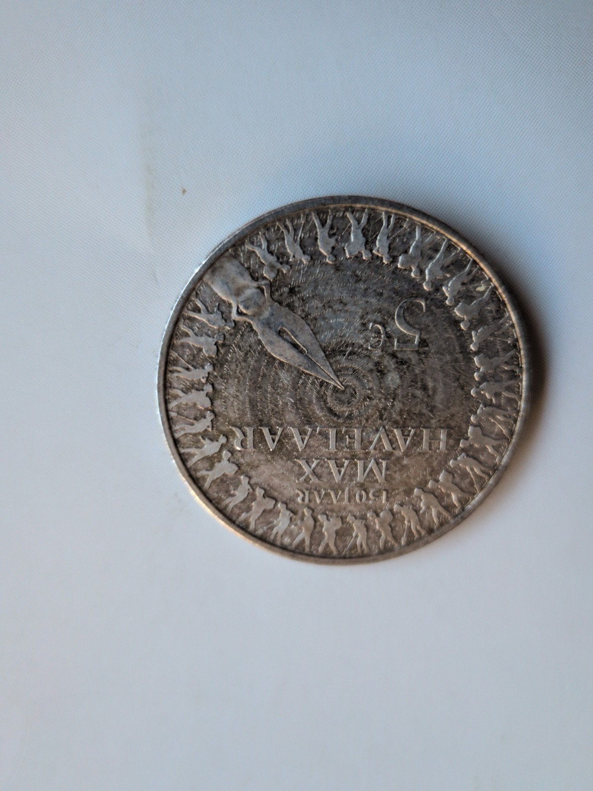 Max Havelaar Vijfje 2010 - Officiële Ned. Herdenkingsm, Postzegels en Munten, Ophalen of Verzenden, Koningin Beatrix, Euro's, Losse munt