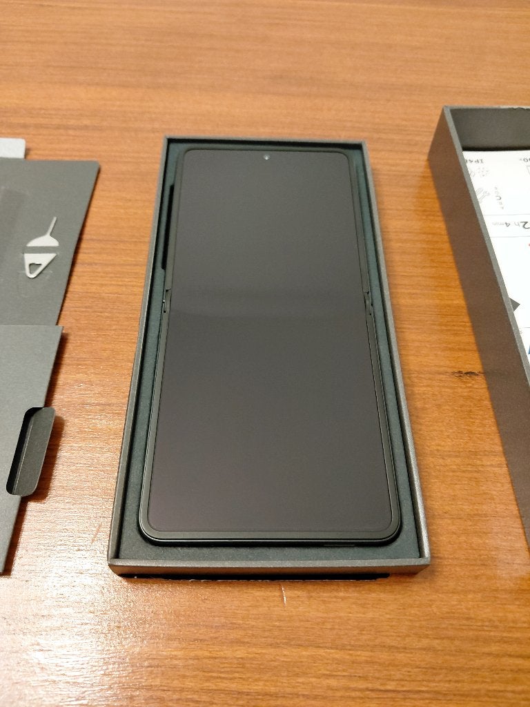 Samsung Galaxy Z Flip 7  256GB – Zo goed als nieuw!