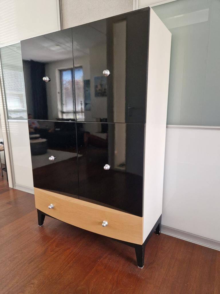 Prachtige zwarte Pastoe kast, Ophalen, Zo goed als nieuw, 25 tot 50 cm