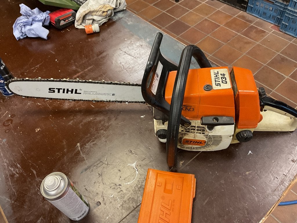 Stihl 034 Kettingzaag - Nieuw blad, 3 kettingen, start niet, Doe-het-zelf en Verbouw, Gereedschap | Zaagmachines, Ophalen, Stihl