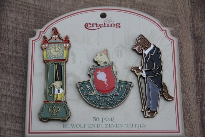 efteling pin  50 jaar wolf en de zeven geitjes, Ophalen of Verzenden, Nieuw, Button of Speldje
