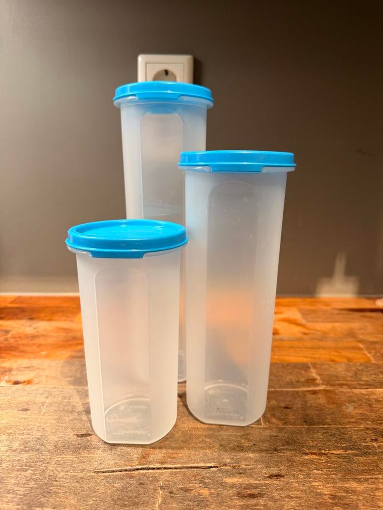 Set van 3 Tupperware voorraadcontainers met deksels, Ophalen of Verzenden, Gebruikt, Blauw, Bus of Trommel