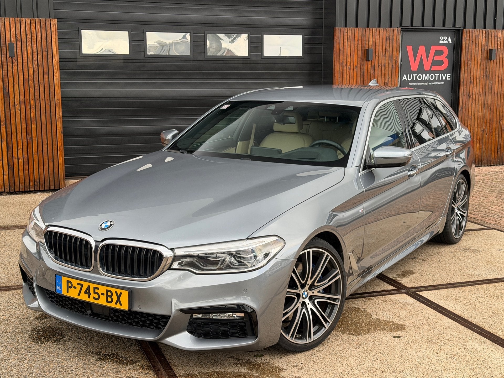 BMW 5-serie Touring 530i High Executive M-Sport ACC HUD PDC, Auto's, BMW, Automaat, 1998 cc, Achterwielaandrijving, Gebruikt