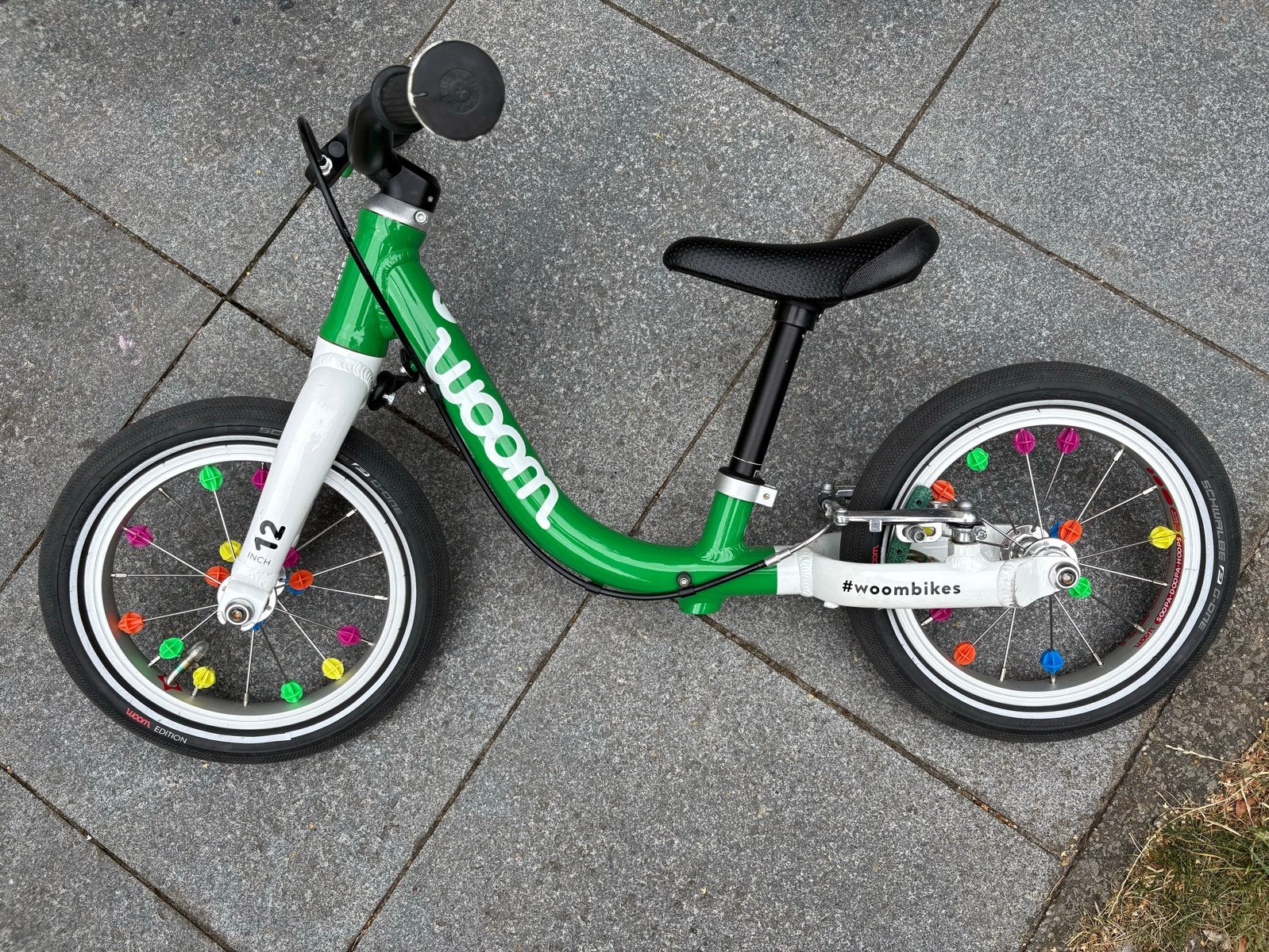 Woom 1 Groene Loopfiets - 12 inch, Fietsen en Brommers, Ophalen, Zijwieltjes, Velgrem, Minder dan 16 inch