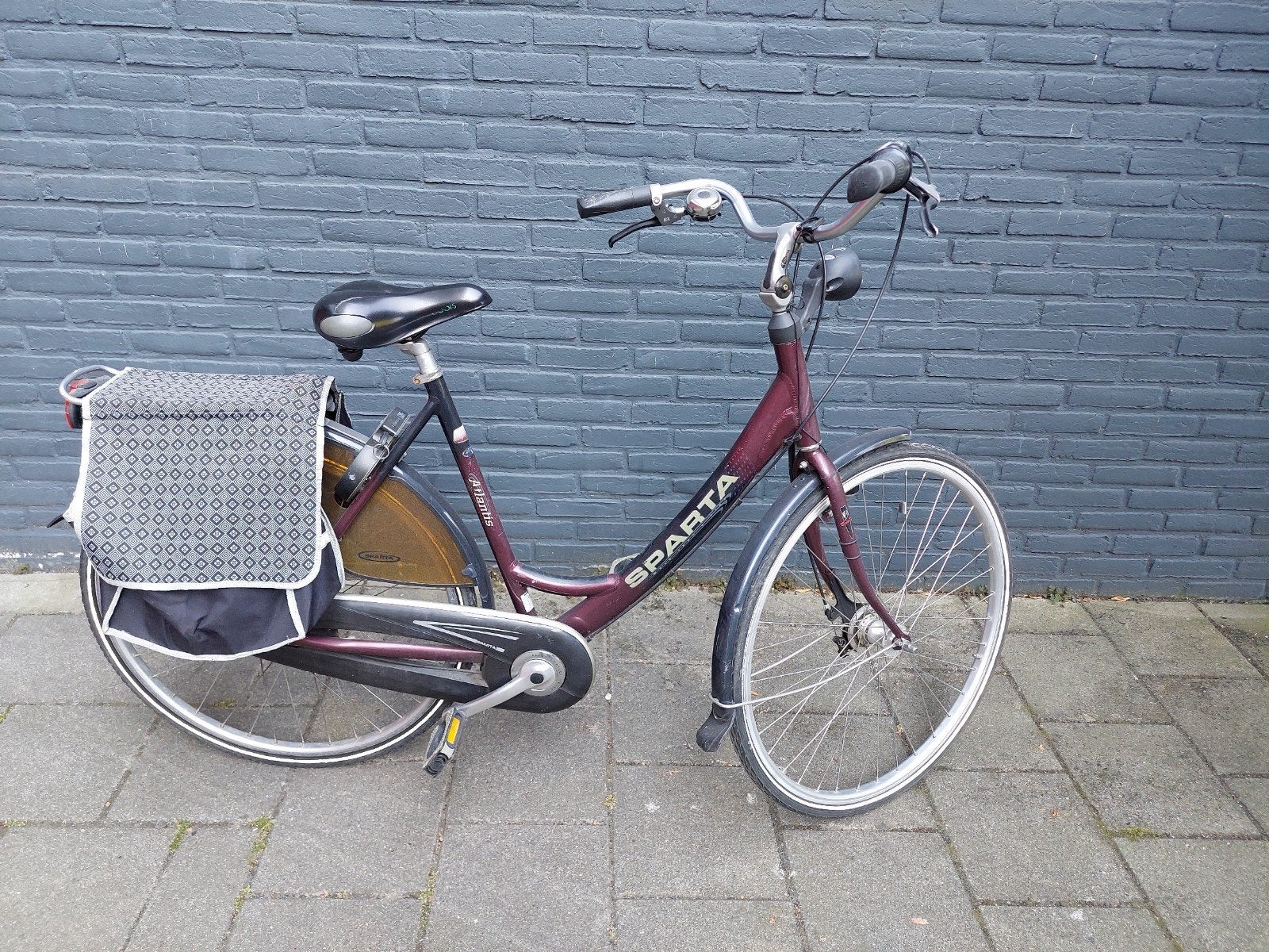 Sparta en Gazelle damesfietsen met lage instap, Ophalen, Sparta, Gebruikt, Versnellingen