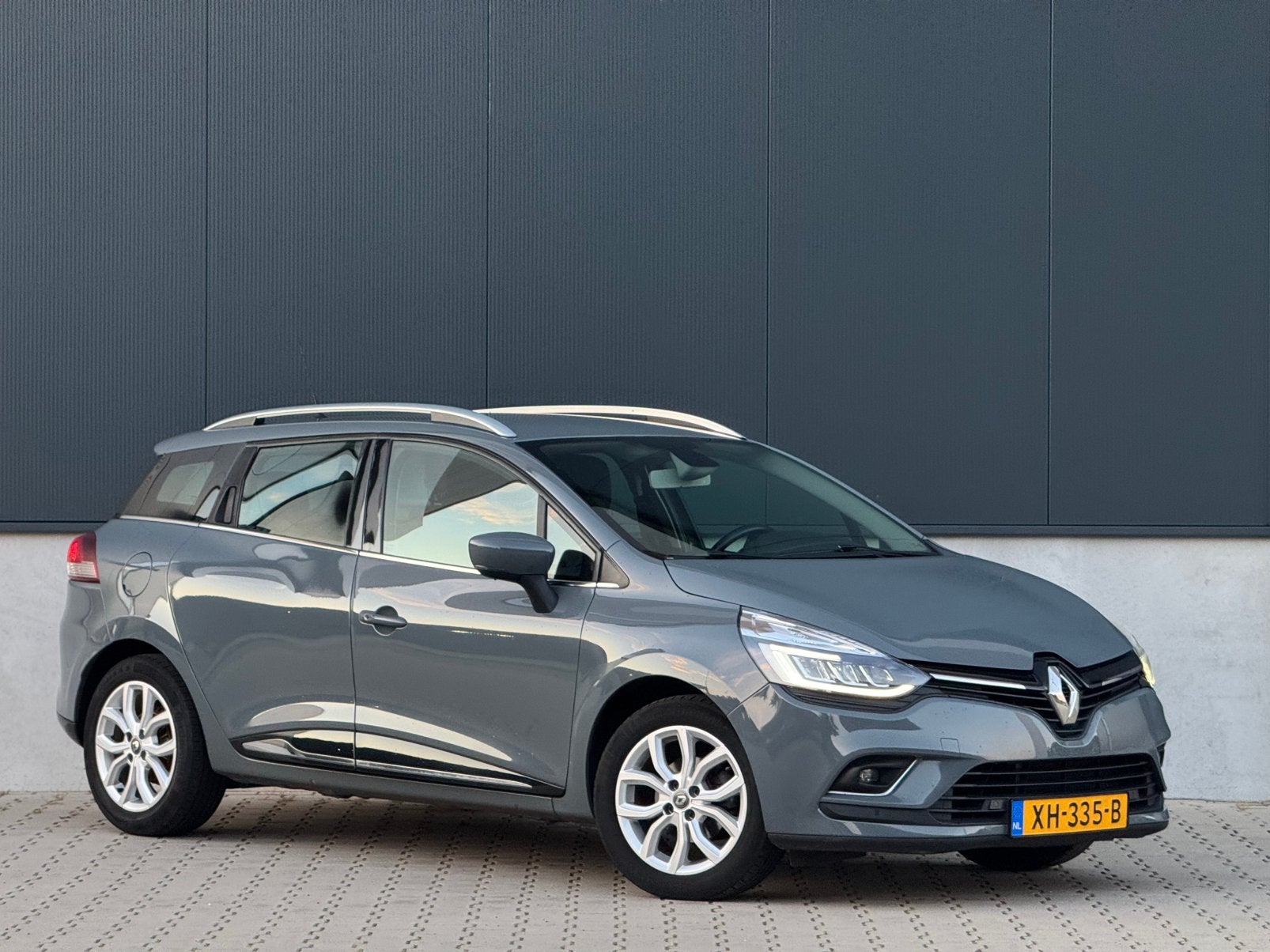 Renault Clio Estate 0.9 TCe Intens|Keyless|Camera|LED|NAP, Voorwielaandrijving, 898 cc, 1063 kg, Euro 6