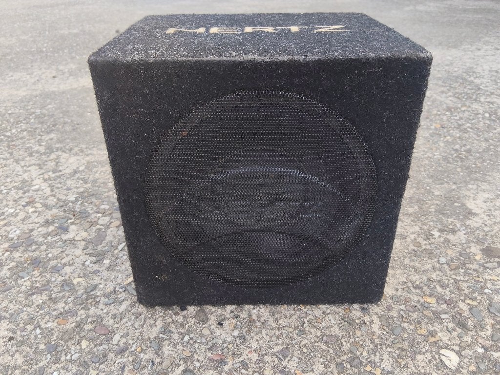 Hertz DBA 200 actieve subwoofer voor in de auto 140watt, Ophalen of Verzenden, Gebruikt