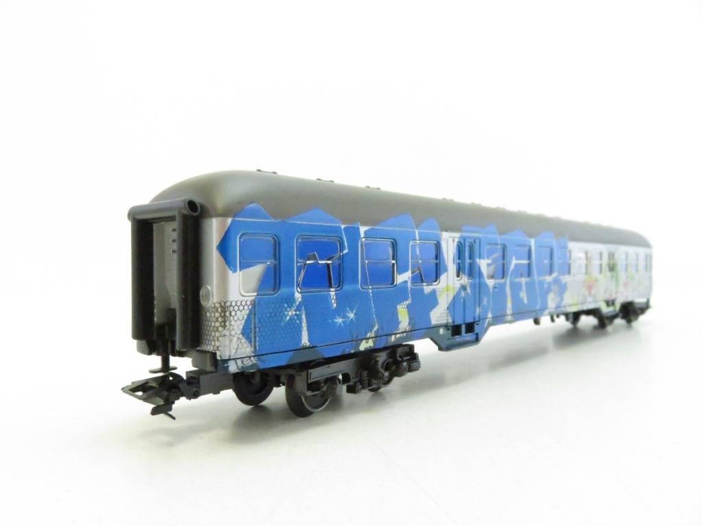 Marklin H0 OVP 84256 Graffiti personenwagen van de DB, Hobby en Vrije tijd, Modeltreinen | H0, Wisselstroom, Wagon, Ophalen of Verzenden
