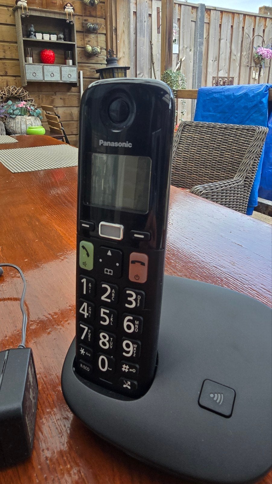 Panasonic KX-TGU110EX draadloze telefoon met lader, Telecommunicatie, Ophalen, Nieuw