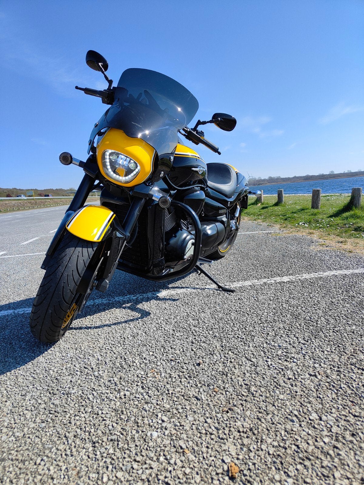 Suzuki Intruder M1800R - Krachtige Chopper, Zwart/Geel, Motoren, Motoren | Suzuki, 2 cilinders, LED Verlichting, Gebruikt, 1783 cc