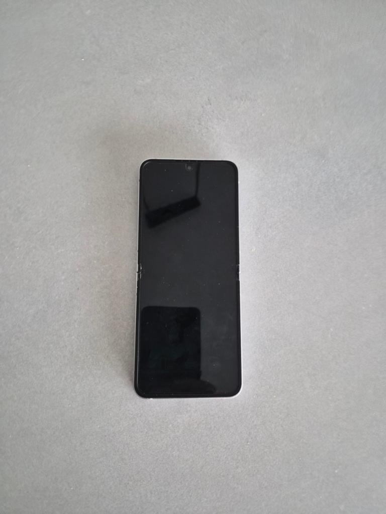 Samsung Galaxy Z Flip 6, Telecommunicatie, Mobiele telefoons | Samsung, Zwart, Touchscreen, Nieuw, Ophalen of Verzenden