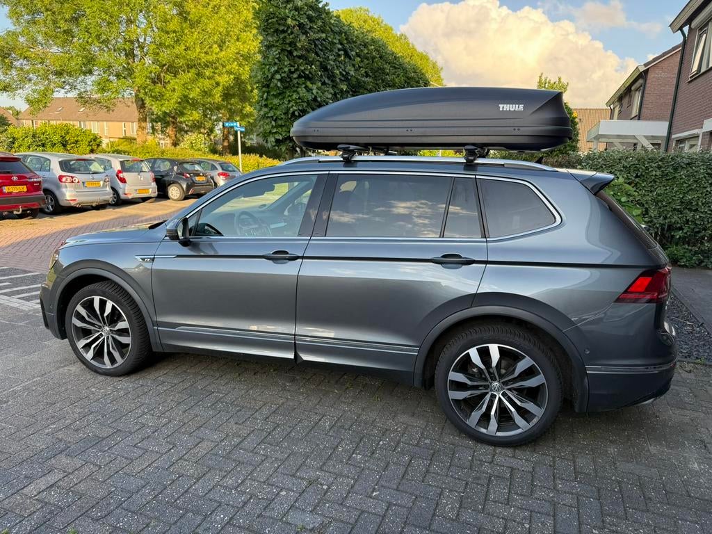 Te huur! Thule Wingbar Evo, open rails, Auto diversen, Dakdragers, Ophalen, Zo goed als nieuw