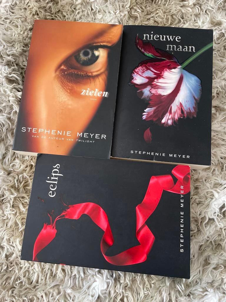 Stephenie Meyer boeken: Zielen, Nieuwe Maan, Eclips, Boeken, Ophalen of Verzenden, Gelezen, Nederland