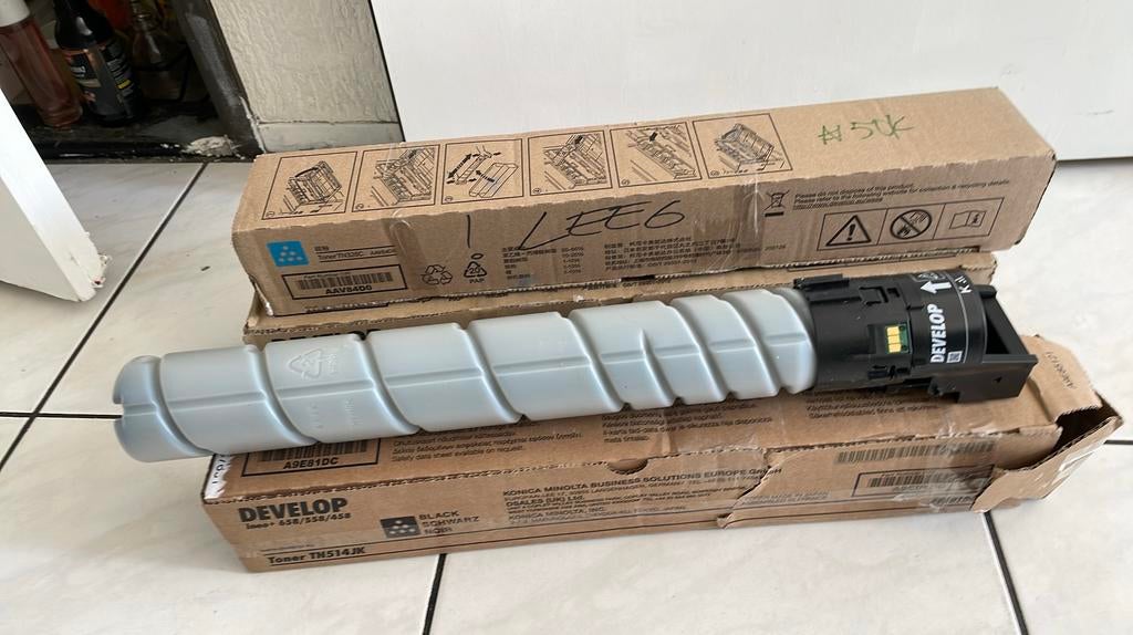 Toner konica minolta leeg complete set, Ophalen of Verzenden, Zo goed als nieuw, Toner