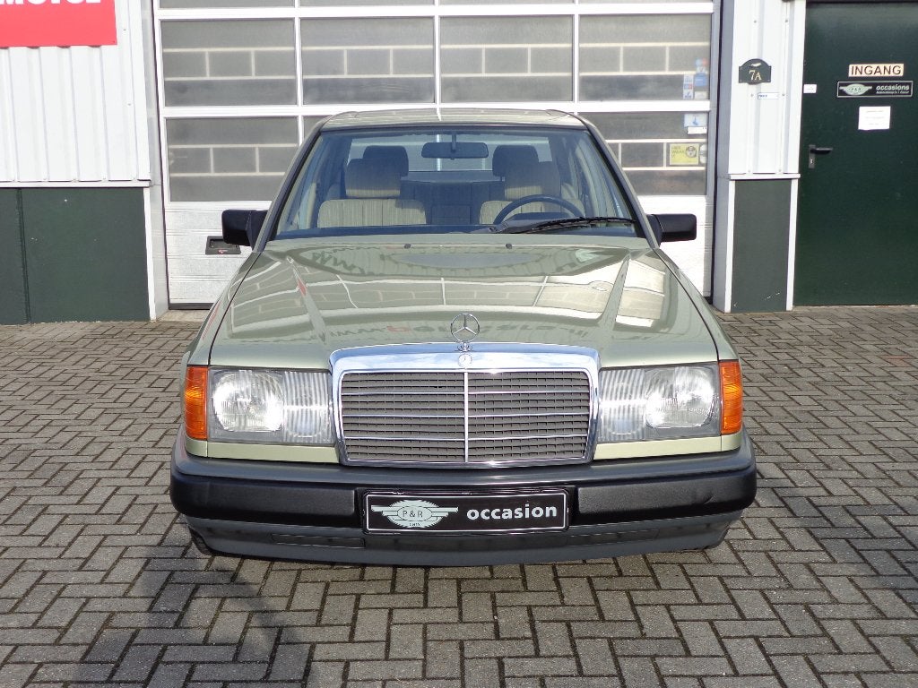 Mercedes 230 E Belastingvrij zeer mooi, foto 5