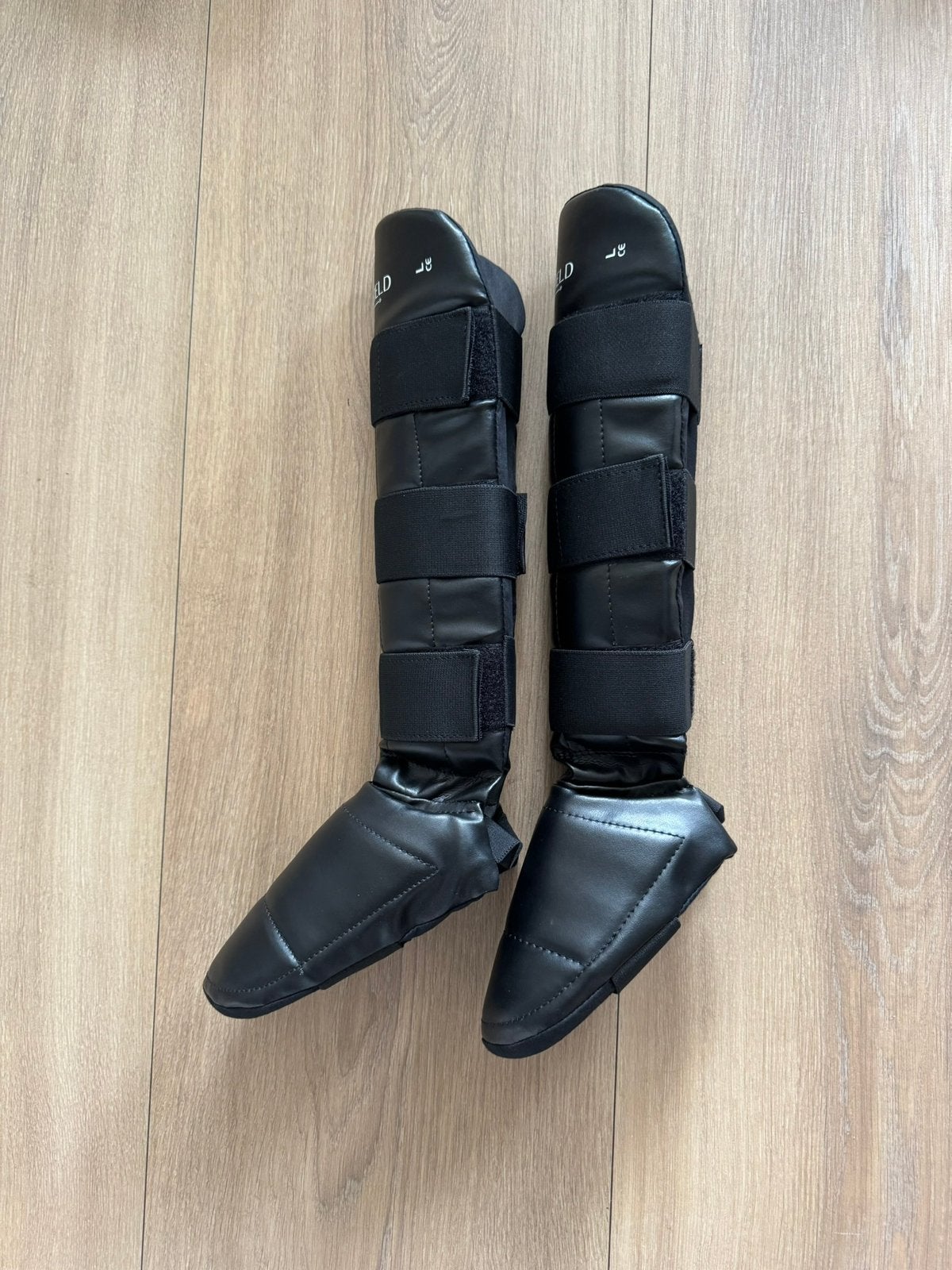 Stormfield scheenbeschermers (nieuw in verpakking), maat L, Sport en Fitness, Ophalen of Verzenden, Nieuw, Boksbeschermers
