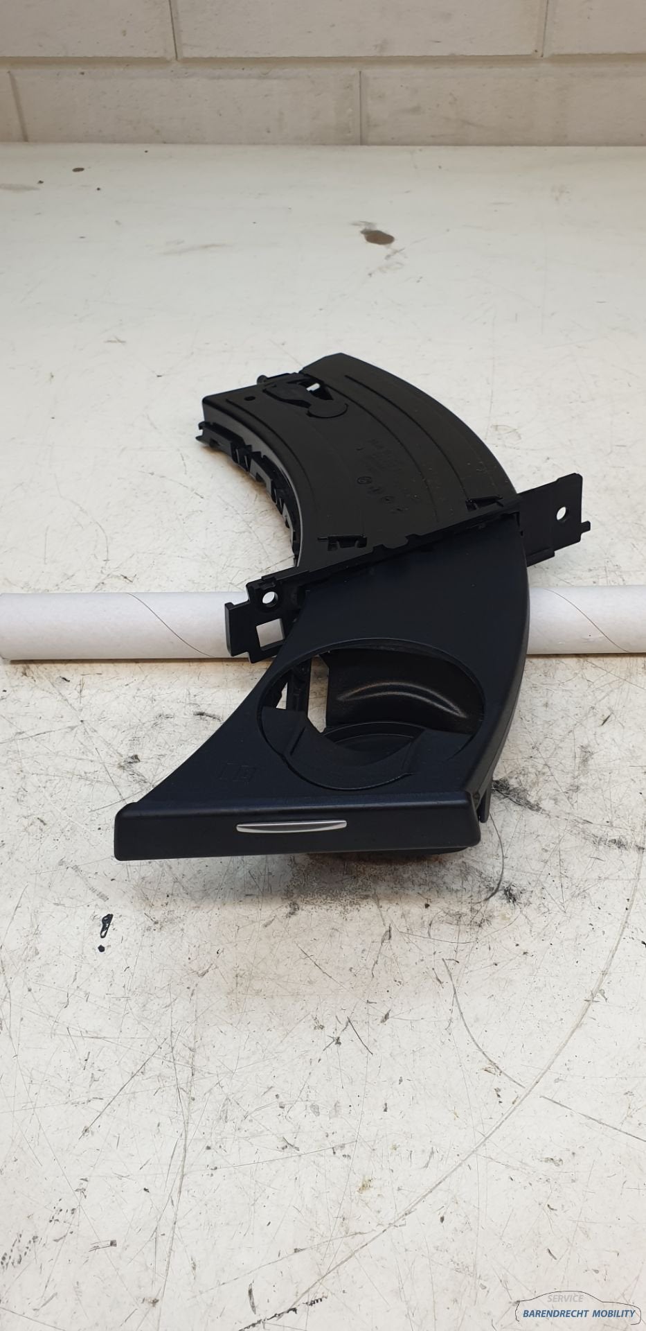 Bekerhouder BMW E90 E91 E92 E93 E9x 3 serie links bestuurder, Auto-onderdelen, Petuelring 130
80788  Munich, DE, Gebruikt, Info@bmw.de