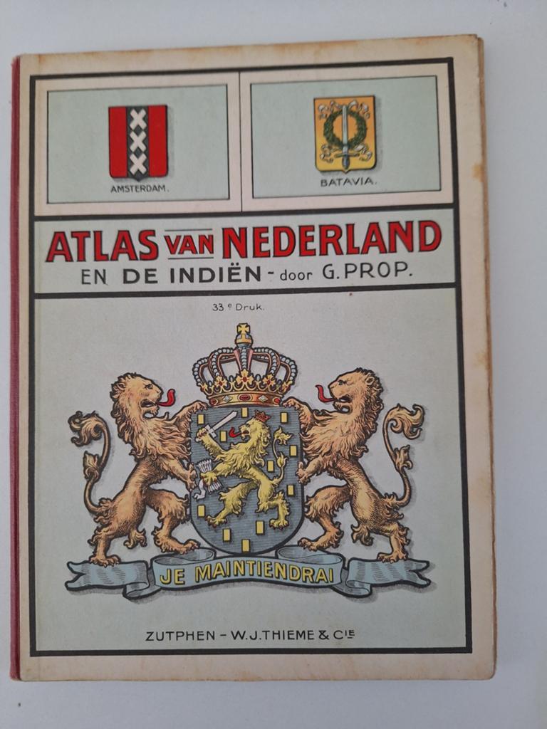 Atlas van Nederland en Indië - G. Prop (33e druk), Boeken, Gelezen, Overige atlassen, 1800 tot 2000, Nederland