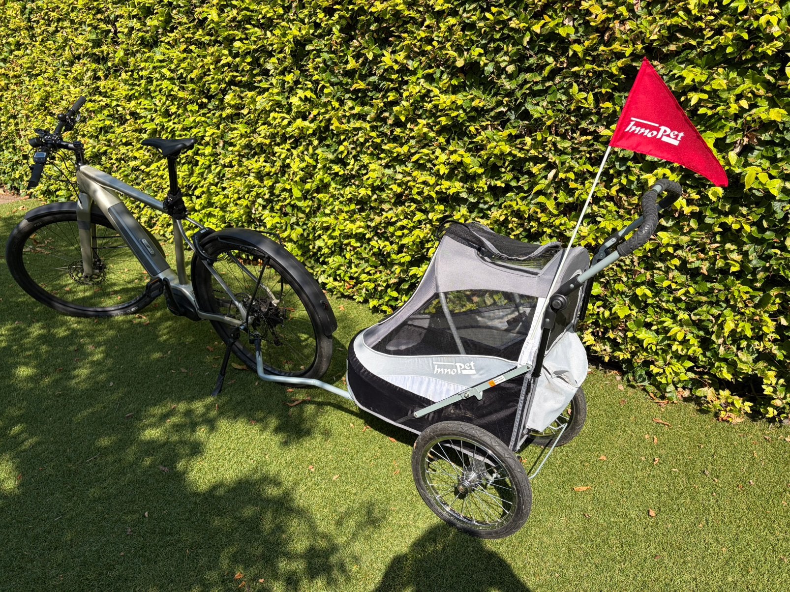 INNOPET Sporty Deluxe Hondenbuggy/Fietskar, Ophalen, Zo goed als nieuw