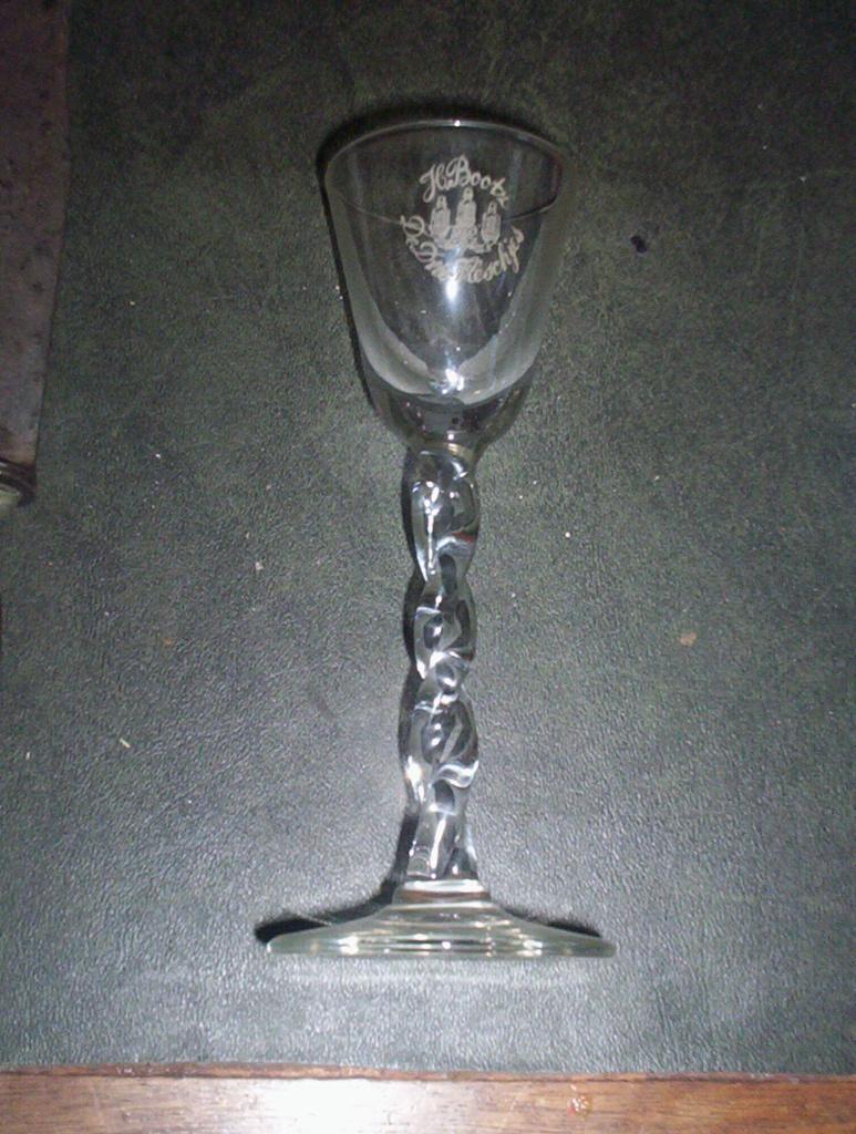 borrelglaasje h. bootz de drie fleschjes, Ophalen of Verzenden, Zo goed als nieuw, Borrel- of Shotglas