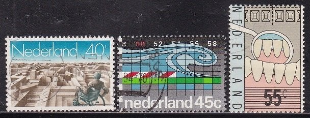 1535 - Nederland nvph 1143/1145 gestempeld , Herdenking, Postzegels en Munten, Postzegels | Nederland, Verzenden, Na 1940, Gestempeld