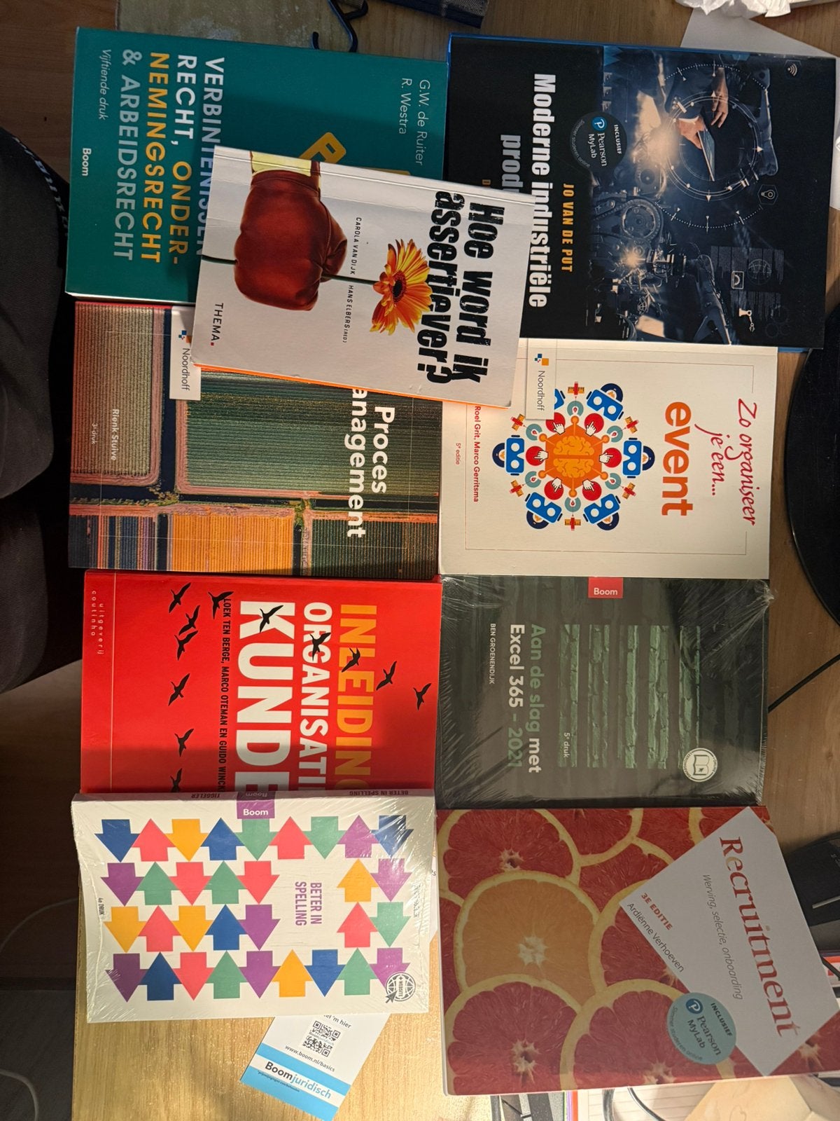 9 HBO studieboeken  zo goed als nieuw / ongebruikte codes, Boeken, Ophalen of Verzenden, Nieuw, School, Studie en Wetenschap