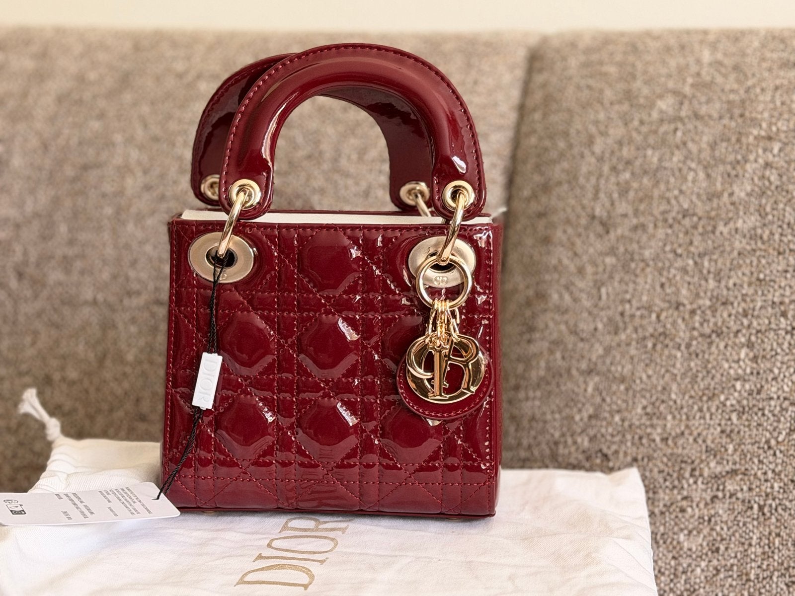 Accessory, Sieraden, Tassen en Uiterlijk, Tassen | Damestassen, Ophalen of Verzenden, Zo goed als nieuw, Rood, Handtas