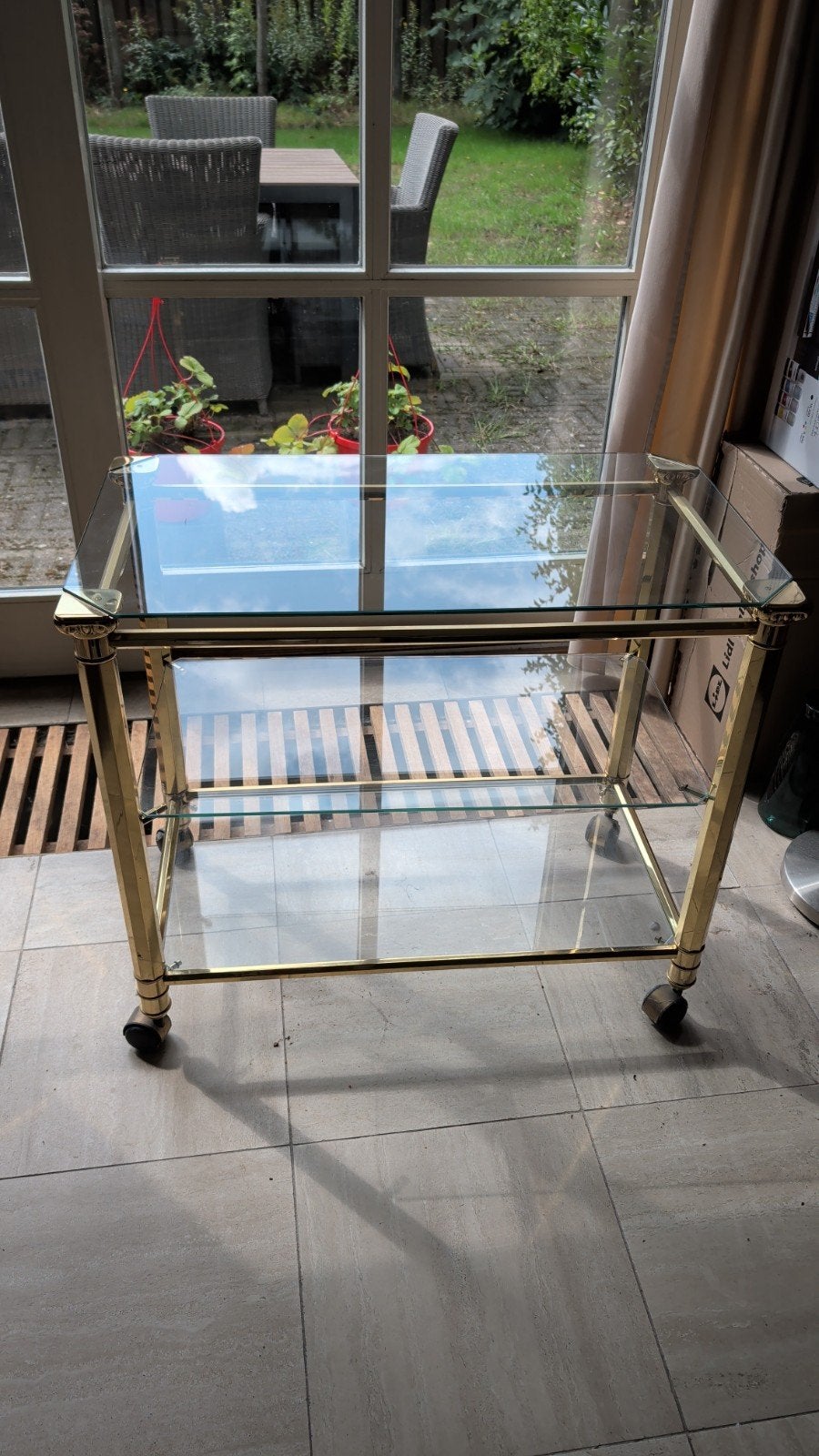 Gouden serveerwagen met glazen platen, Ophalen, Gebruikt, Metaal of Aluminium, Klassiek