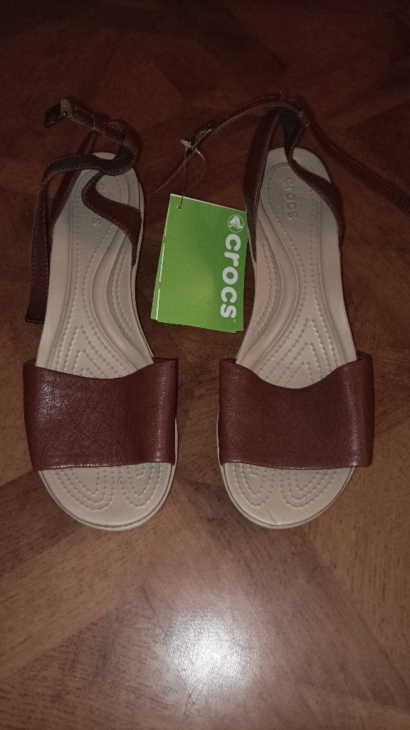 Crocs leren sandalen maat 39, Nieuw, Crocs, Sandalen of Muiltjes, Ophalen of Verzenden
