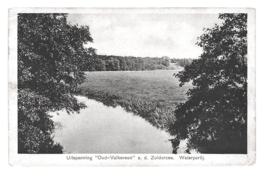 968268	Naarden	oud Valkeveen	Waterpartij	1930, Ophalen of Verzenden, 1920 tot 1940, Gelopen, Noord-Holland